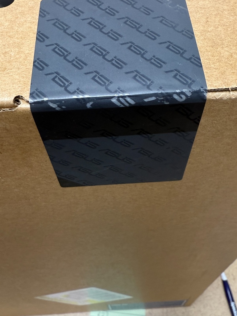 ASUS ROG Strix G18 (2025) Gaming Laptop  18” WQXDA 240Hz  AMD Ryzen 9 9955HX  NVIDIA GeForce RTX 5070 8GB VRAM  32GB DDR5-5600 RAM  1TB PCIe Gen 4 S