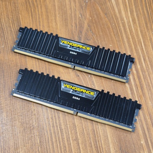 Memory: 2X 16GB DDR4 3200MHz LPX Corsair Vengeance